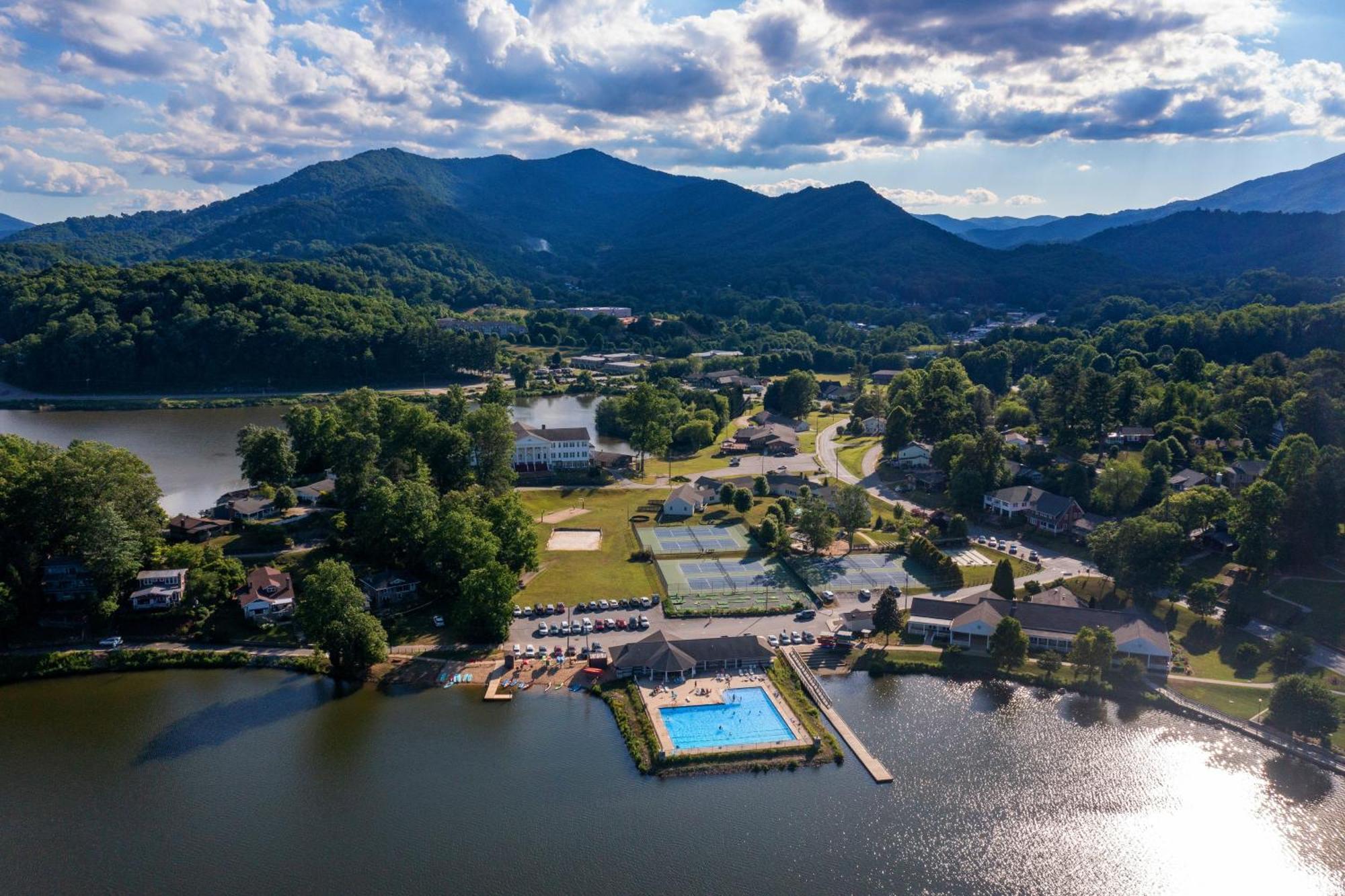Mountain Peace Villa Lake Junaluska Екстериор снимка